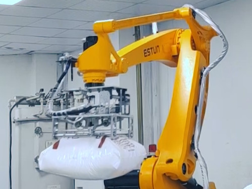 粉末顆粒物機械手自動（dòng）投料